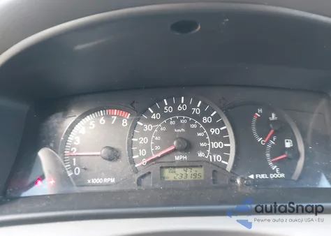 2004 Toyota Corolla Ce/Le/S z USA, uszkodzony, nr VIN 2T1BR32E340257528